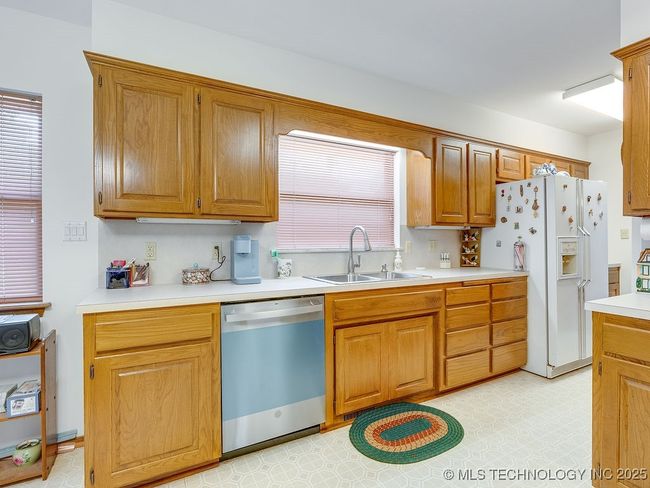 121 W 17 Th St, House other with 3 bedrooms, 3 bathrooms and null parking in Ada OK | Image 25