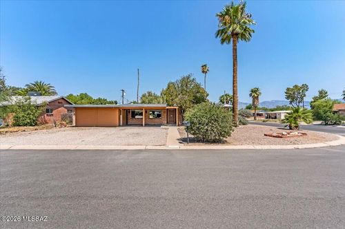 1527 S Avenida Sirio, Tucson, AZ, 85710-5231 | Card Image