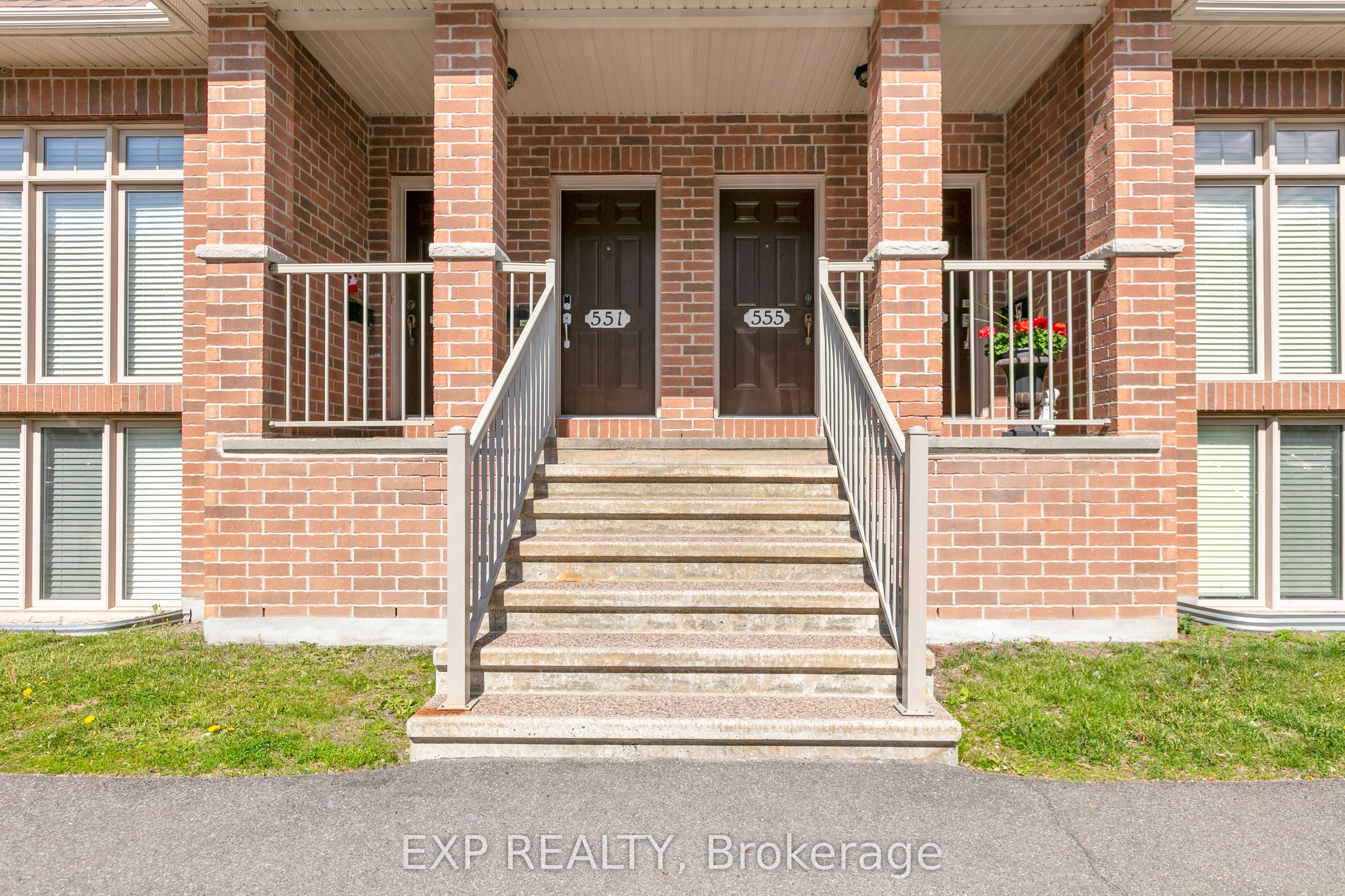 Residential in Hunt Club - South Keys and Area 2