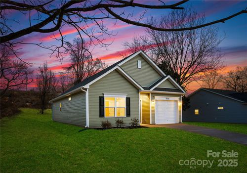 6 Bridge St, Lowell, NC, 28098 | Card Image