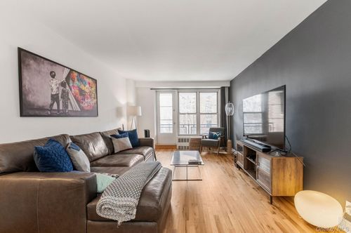 7h-35-50 85th St, Jackson Heights, NY, 11372-5540 | Card Image