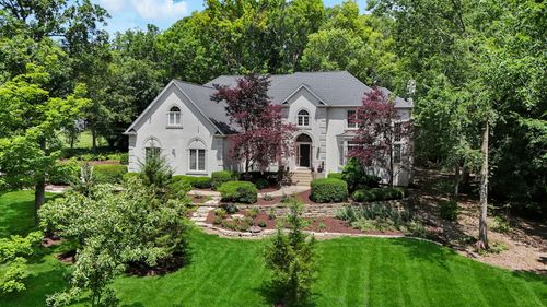36W244 Fieldcrest Dr, St Charles, IL, 60175-5173 | Card Image