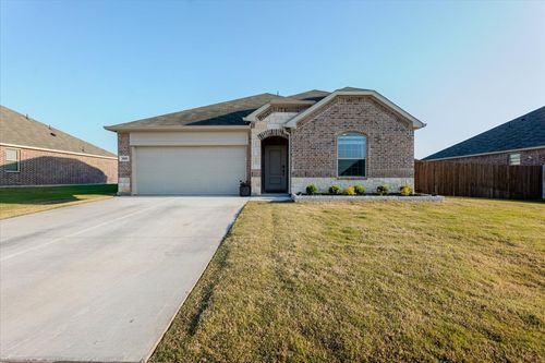 1221 Brazil St, Azle, TX, 76020-2968 | Card Image