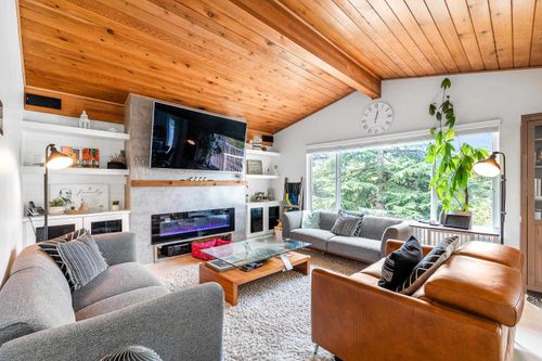 10662 Santa Monica Pl, Delta, BC, V4C1R2 | Card Image