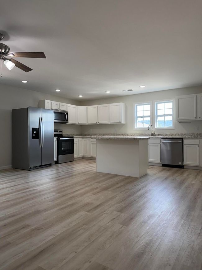 277 A Kitchen | Image 10