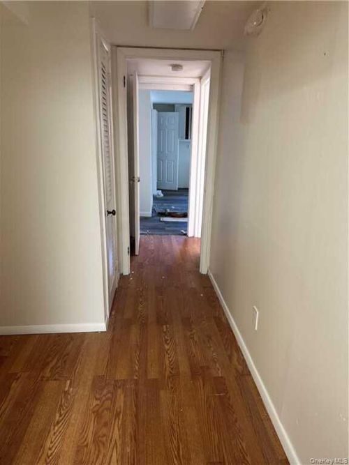 470 Route 304, New City, NY, 10956-3029 | Card Image