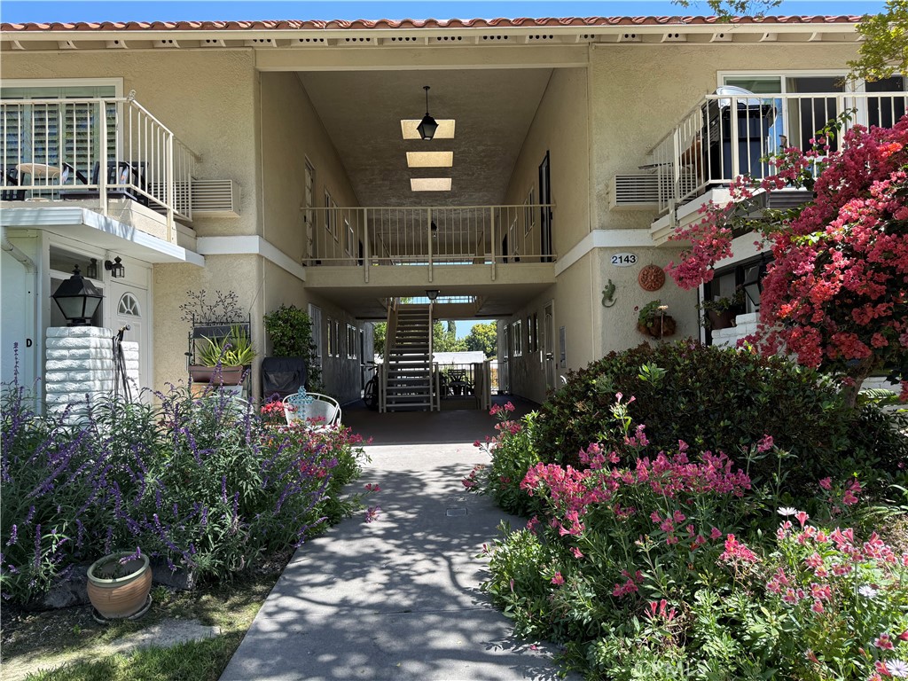 Residential Lease in Laguna Woods
