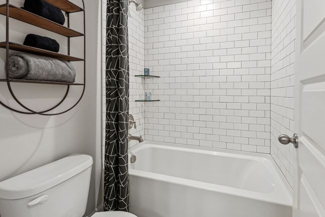 Photos are of another home. Options and colors may vary. | Image 27