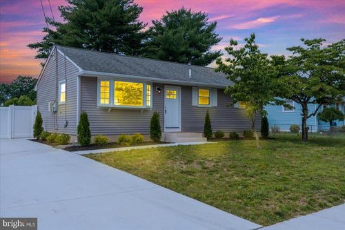 147 Country Club Rd, PINE HILL, NJ, 08021-6548 | Card Image