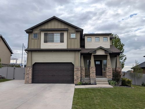 8936 N Barton Creek Dr, Eagle Mountain, UT, 84005-6097 | Card Image