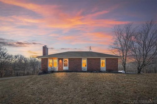 9007 Dry Dock Dr, Liberty, MO, 64068-8224 | Card Image