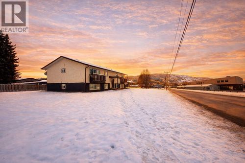 {{alt}} | Card Image