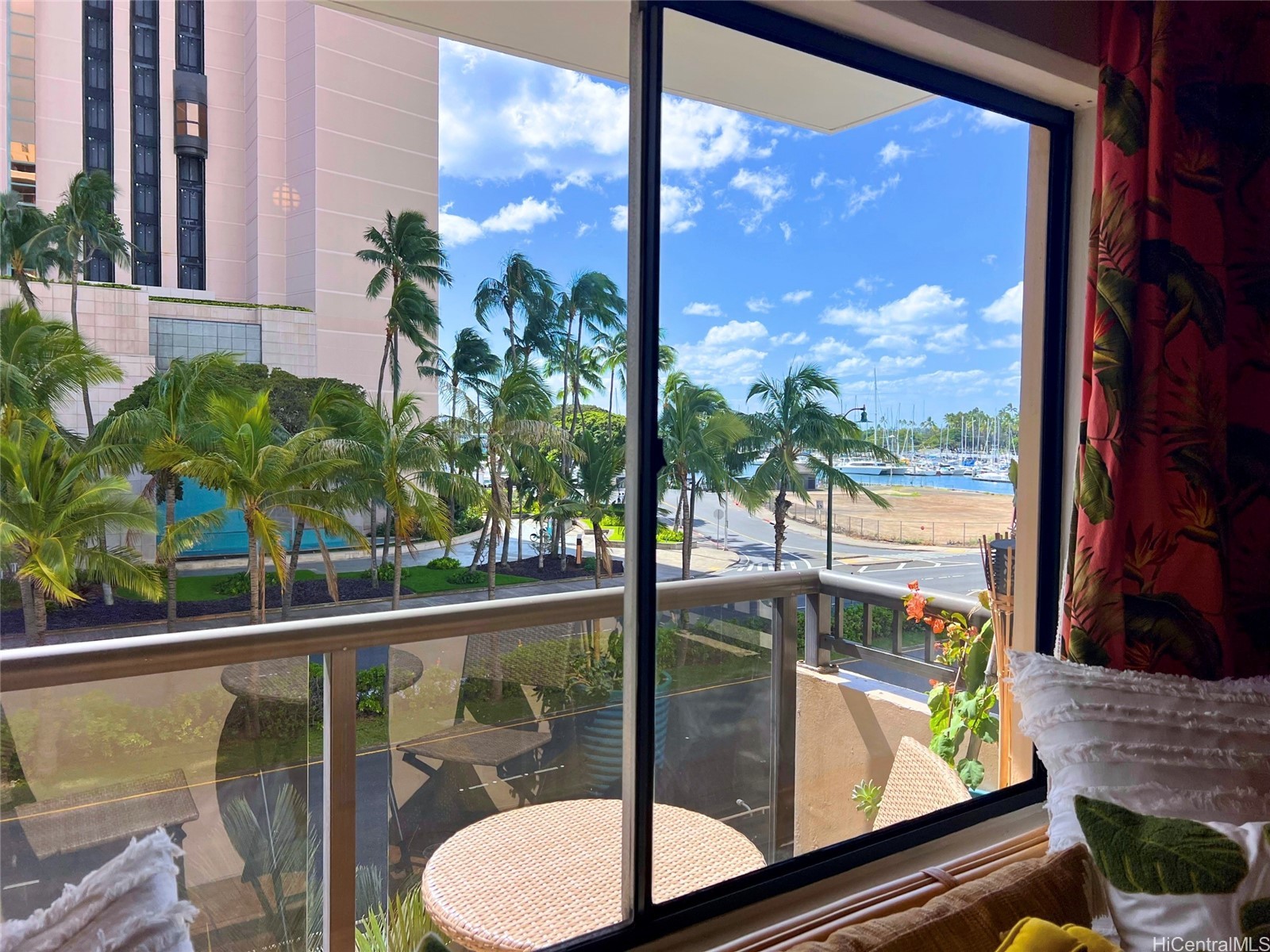 Residential in Honolulu 3