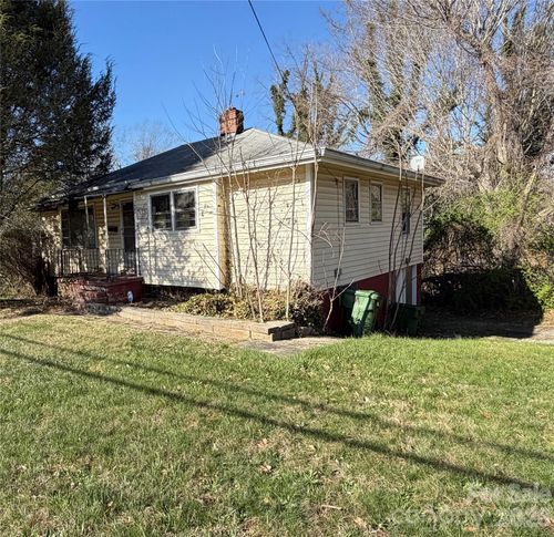 323 Pearson Drive, Asheville, NC, 28801 | Card Image