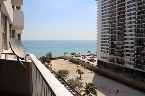 8n-1980 S Ocean Dr, Hallandale Beach, FL, 33009-5935 | Card Image