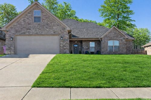 6898 Grace Village Dr, Alexander, AR, 72002-8315 | Card Image