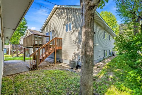1077 26th Ave Se, Minneapolis, MN, 55414-2643 | Card Image