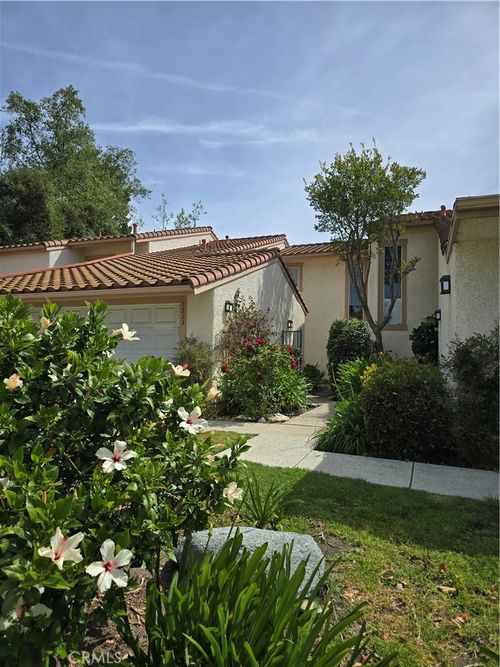 3723 Oak Glen Dr, Newbury Park, CA, 91320-3750 | Card Image