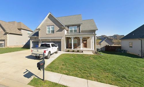 325 Piedmont Pl, Clarksville, TN, 37043-1652 | Card Image