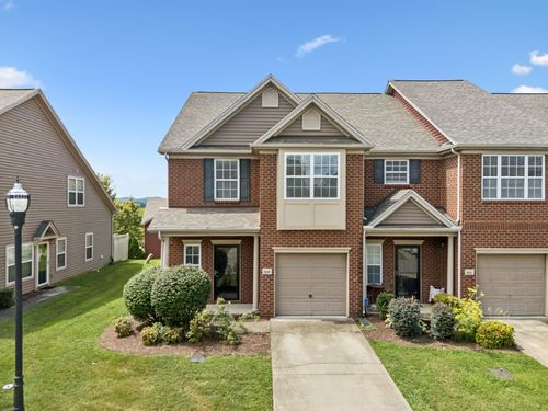 8109 Valley Oak Dr, Brentwood, TN, 37027-8360 | Card Image