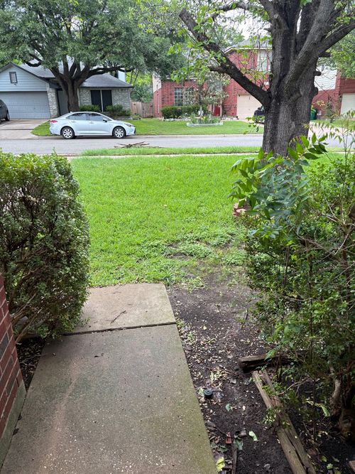 2211 Rick Whinery Dr, Austin, TX, 78728-4525 | Card Image