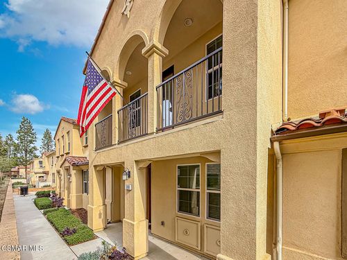 389 Castiano St, Camarillo, CA, 93012-6764 | Card Image