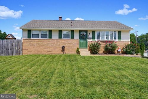 2306 Alister Dr, WILMINGTON, DE, 19808-3304 | Card Image