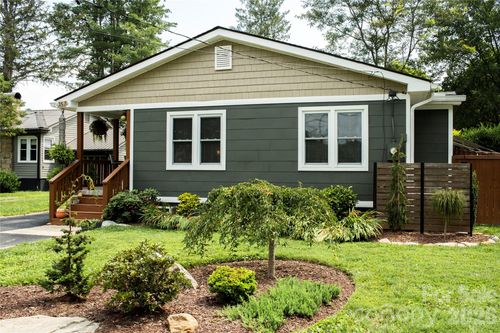 357 N Country Club Rd, Brevard, NC, 28712-8943 | Card Image