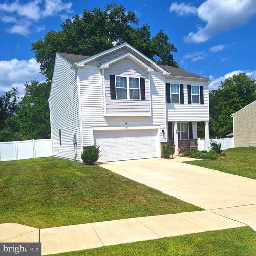 77 Tollhouse Way, SHEPHERDSTOWN, WV, 25443-4919 | Card Image