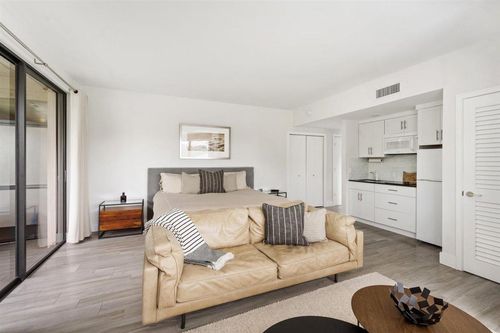 d201-11818 Pebblewood Drive, Wellington, FL, 33414 | Card Image