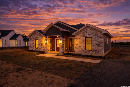 7319 Tiff Nicole Ln, Von Ormy, TX, 78073-2388 | Card Image