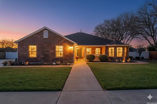 1707 Parkview, Pleasanton, TX, 78064-1745 | Card Image
