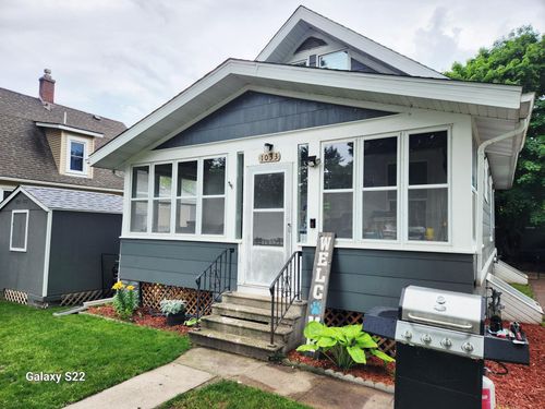 1033 W Mark St, Winona, MN, 55987-2676 | Card Image