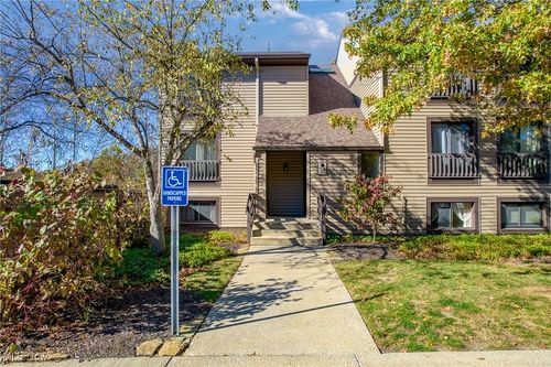 106-1105 Canyon View Rd, Northfield, OH, 44067 | Card Image