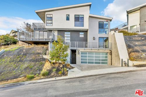 3861 W Point Dr, LOS ANGELES, CA, 90065 | Card Image