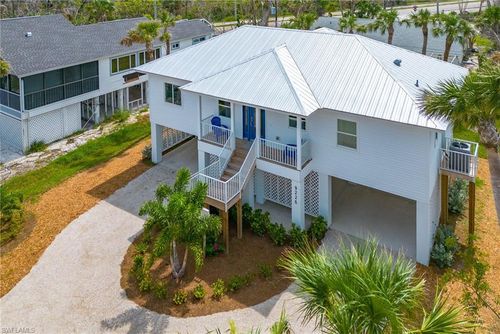9226 Kincaid Ct, SANIBEL, FL, 33957 | Card Image