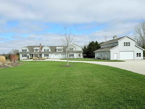 5431 River Oaks Drive, ROCKLAND, WI, 54115 | Card Image