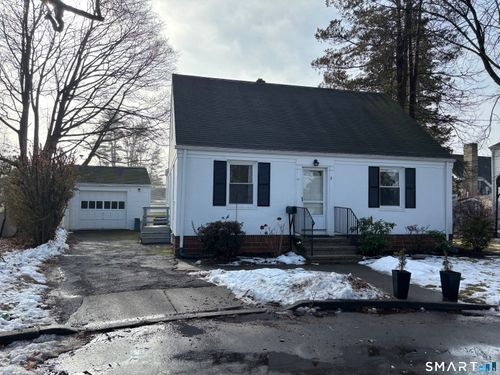 9 S Pine Creek Ct, Fairfield, CT, 06824-5625 | Card Image