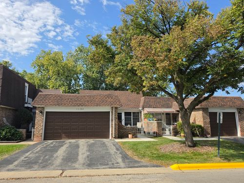 1S282 Holyoke Ln, Villa Park, IL, 60181-3837 | Card Image