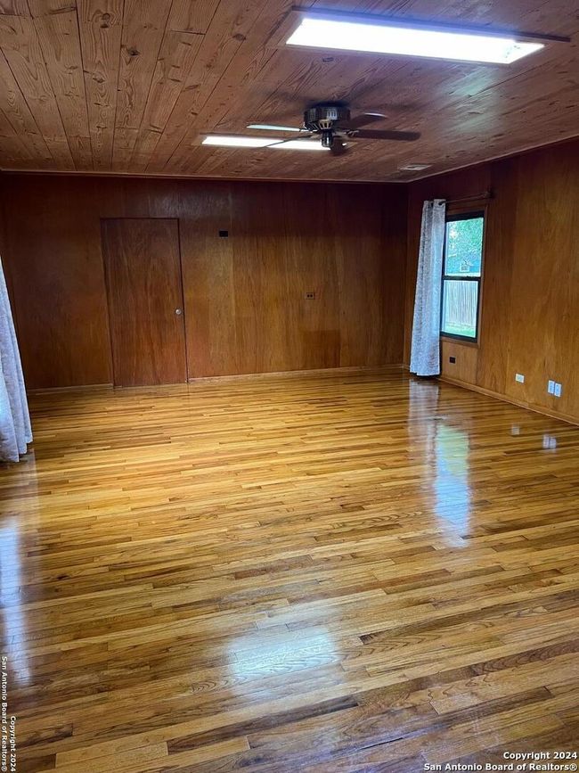 614 S 8 Th St, House other with 3 bedrooms, 2 bathrooms and null parking in Kenedy TX | Image 13