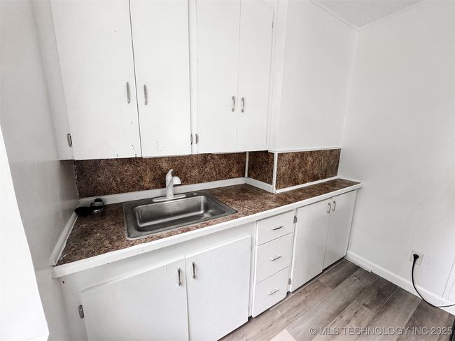 916 Coy Ave, Home with 3 bedrooms, 2 bathrooms and null parking in Tahlequah OK | Image 32