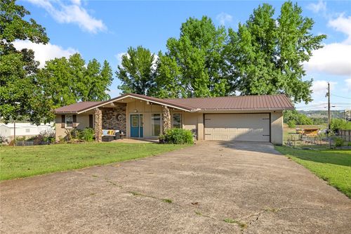 18 Mimosa Dr, Harrison, AR, 72601-2304 | Card Image