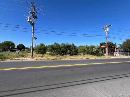 1412 Santa Maria Ave, Laredo, TX, 78040-6811 | Card Image