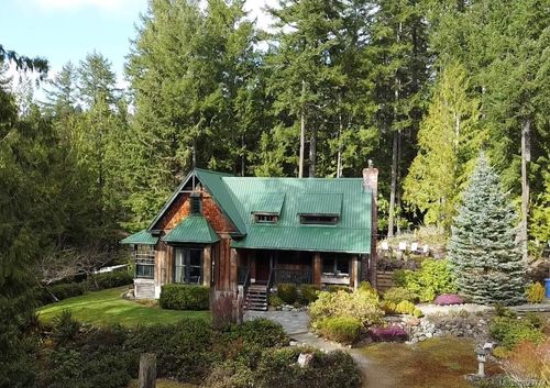 3003 Glen Eagles Rd, Shawnigan Lake, BC, V8H2E4 | Card Image