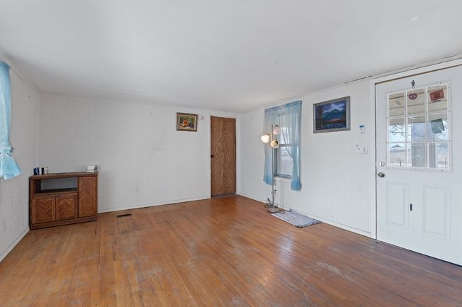 20601 Cameron Rd, House other with 3 bedrooms, 2 bathrooms and 4 parking in Coupland TX | Image 16