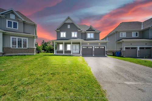 7 Todd Cres, Dundalk, ON, N0C1B0 | Card Image