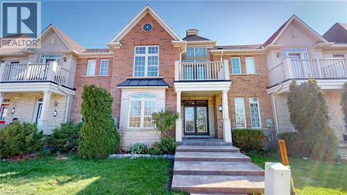 206 Springstead Ave, Stoney Creek, ON, L8E6E8 | Card Image