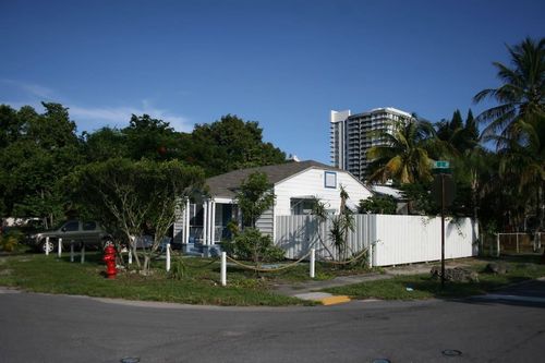 100 Ne 5th St, Fort Lauderdale, FL, 33301-3248 | Card Image