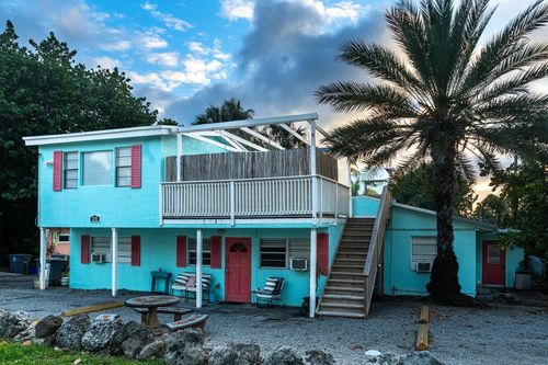 1-205 Coral Road, Boynton Beach, FL, 33435 | Card Image