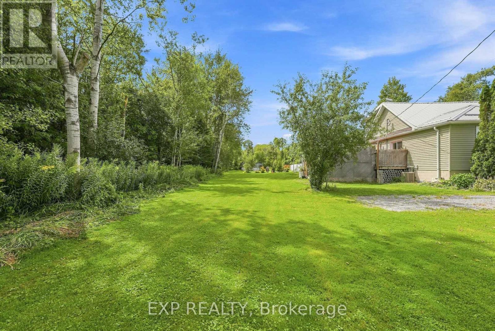Residential in Georgina (Sutton & Jackson's Point) 5
